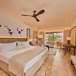 Secrets Bahia Real & Adults Only Hotel 5*