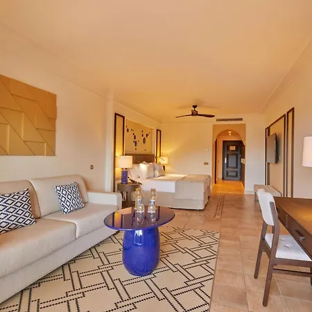 Отель Secrets Bahia Real & Adults Only Коральео